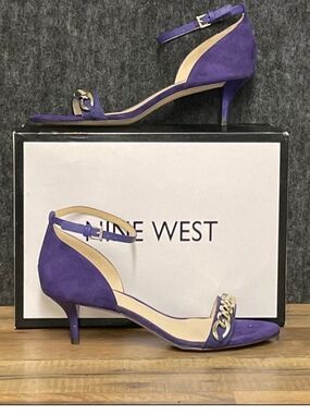 Nine West Lioness Purple Suede Ankle Strap Kitten Heel Sandals
Size 8 M